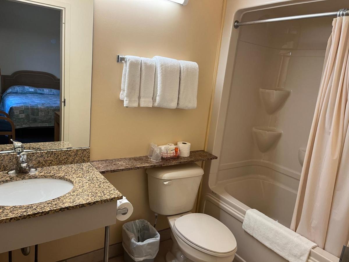 Fairview Inn Simcoe Εξωτερικό φωτογραφία