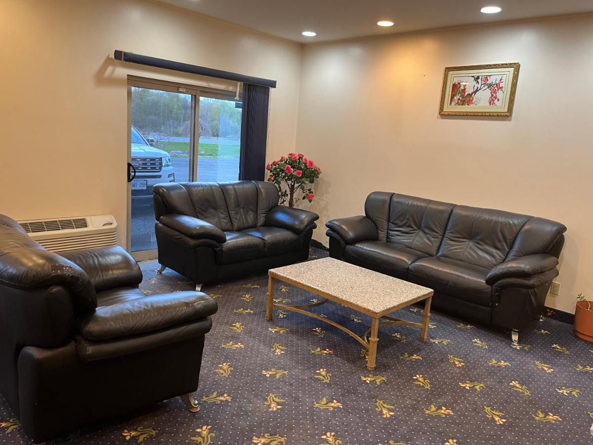 Fairview Inn Simcoe Εξωτερικό φωτογραφία